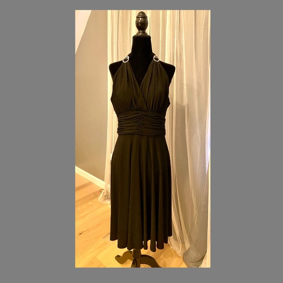 Evan Picone Dresses | Evan Picone Black Halter Style Dress With Details -Sz 8 | Color: Black | Size: 8 | Theresapulver's Closet